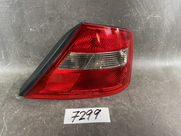 NISSAN CEDRIC GLORIA Y34 HY34 ENY34 MY34 Genuine Taillight / ICHIKOH 4867 / Right Side x1 » JDM-PARTS NZ