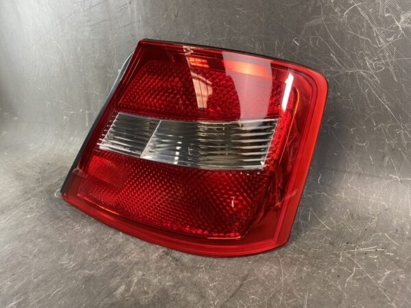 NISSAN CEDRIC GLORIA Y34 HY34 ENY34 MY34 Taillight 4867 Right Side x1 - Image 2