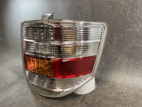 TOYOTA ALPHARD HYBRID ATH10 Genuine Taillight / KOITO 58-11 / Right Side x1 - Image 2