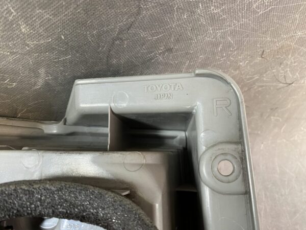 TOYOTA ALPHARD HYBRID ATH10 Genuine Taillight / KOITO 58-11 / Right Side x1 - Image 5