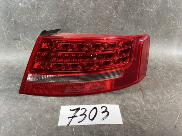 AUDI A5 / RS5 / S5 8T T83 Genuine Taillight I090028 / 8T0 945 096 Right Side x1 » JDM-PARTS NZ