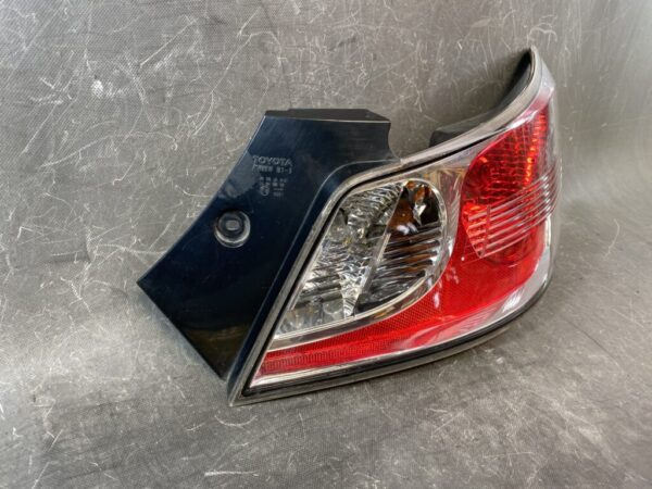 TOYOTA bB QNC20 QNC21 QNC25 Genuine Taillight / KOITO B1-3 / Right Side x1 - Image 3