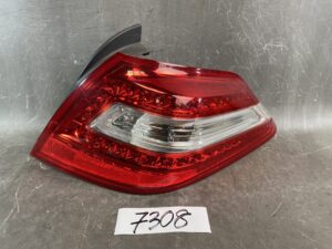 NISSAN TEANA J32 PJ32 TNJ32 Taillight / STANLEY P7271 R / Right Side x1