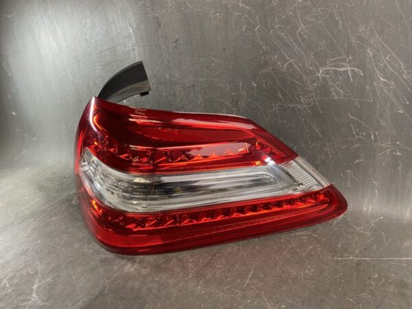 NISSAN TEANA J32 PJ32 TNJ32 Taillight P7271 Right Side x1 - Image 2