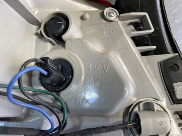 NISSAN TEANA J32 PJ32 TNJ32 Taillight P7271 Right Side x1 - Image 6