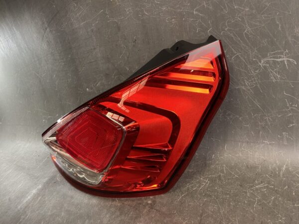 FORD FIESTA WZ MK7 Genuine Taillight 1090041 Right Side x1 - Image 2