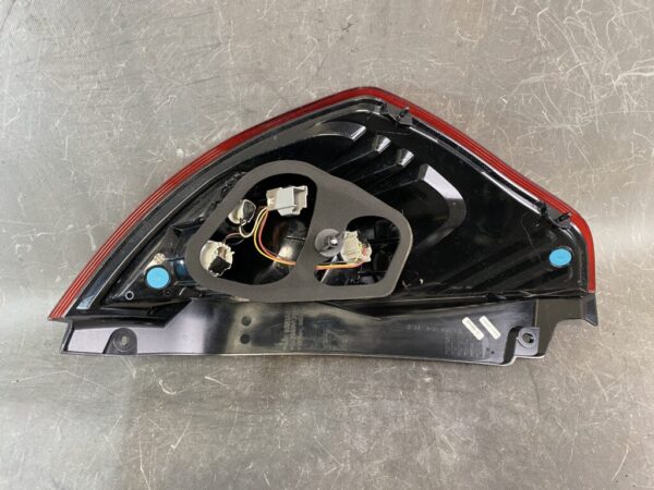FORD FIESTA WZ MK7 Genuine Taillight 1090041 Right Side x1 - Image 3