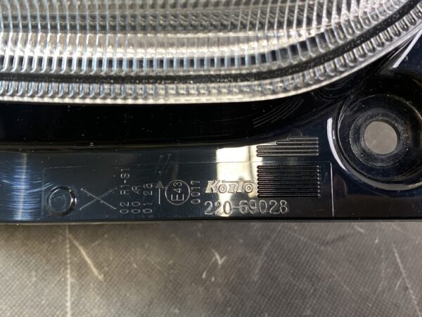 TOYOTA PASSO DAIHATSU BOON M700 Taillight 220-69028 Right Side x1 - Image 5