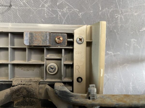 NISSAN CUBE Z11 Genuine Taillight / ICHIKOH D052 / Right Side x1 - Image 5