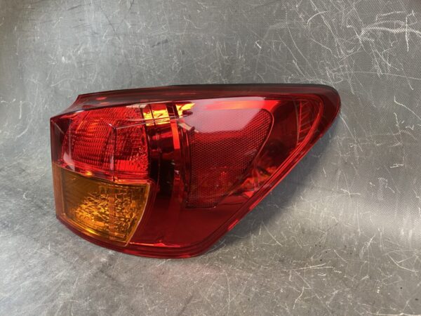 LEXUS IS IS250 IS350 GSE20 GSE21 GSE31 GSE35 AVE30 Genuine Taillight / ICHIKOH 53-40 / Right Side x1 - Image 2