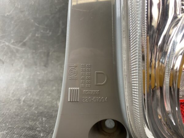 TOYOTA PASSO NGC30 Taillight 220-51004 Right Side x1 - Image 5