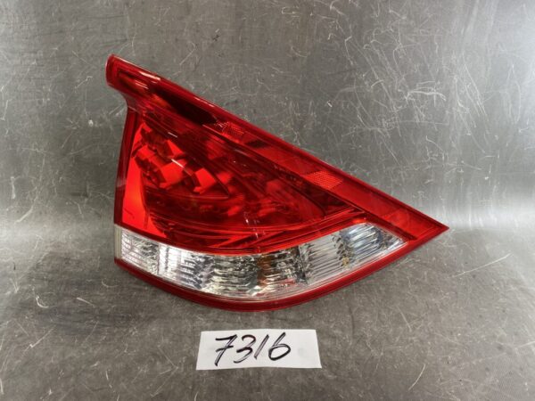 HONDA INSIGHT ZE2 Genuine Taillight / KOITO 220-22875 / Right Side x1 » JDM-PARTS NZ