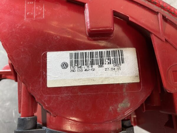 VOLKSWAGEN GOLF TOURAN 1T Genuine Taillight 1T0 945 096 R Right Side x1 - Image 5