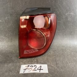 TOYOTA HARRIER SXU10 SXU15 MCU10 MCU15 Genuine Taillight / KOITO 48-6 / Right Side x1