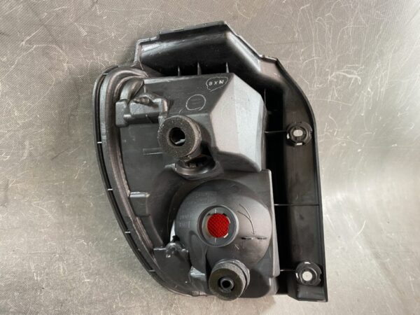 TOYOTA HARRIER SXU10 SXU15 MCU10 MCU15 Taillight 48-6 Right Side x1 - Image 3