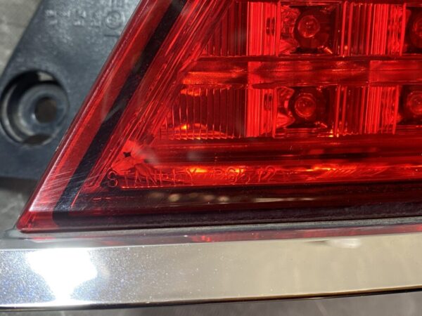 HONDA ODYSSEY RB1 RB2 Taillight P6572 Right Side x1 - Image 6