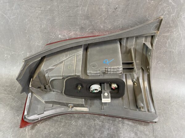 TOYOTA WISH ZNE10 ZNE14 ANE10 ANE11 Genuine Taillight / ICHIKOH 68-3 / Right Side x1 - Image 6