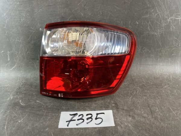 TOYOTA IPSUM ACM26 ACM21 Genuine Taillight / KOITO 44-57 / Right Side x1 » JDM-PARTS NZ