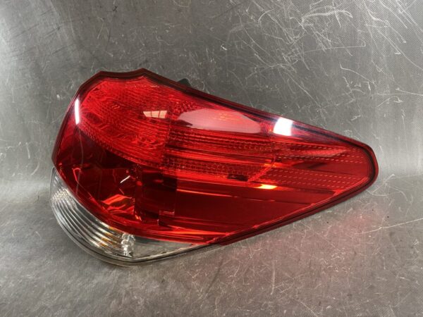 SUBARU LEGACY BR BRM BR9 Genuine Taillight / KOITO 220-20067 / Right Side x1 - Image 2
