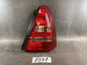 SUBARU FORESTER SG SG5 SG9 Genuine Taillight / KOITO 220-20762 / Right Side x1
