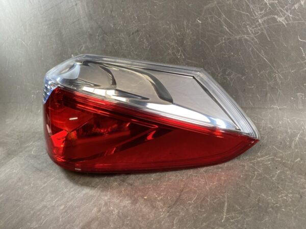 HONDA SHUTTLE / HYBRID GK8 GK9 GP7 GP8 Taillight STANLEY W2502 Right Side x1 - Image 2