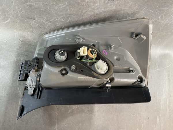 TOYOTA PRIUS ZVW30 Genuine Taillight / STANLEY 47-38 / Right Side x1 - Image 7