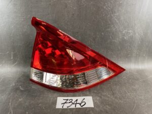 HONDA INSIGHT ZE2 Genuine Taillight / KOITO 220-22875 / Right Side x1