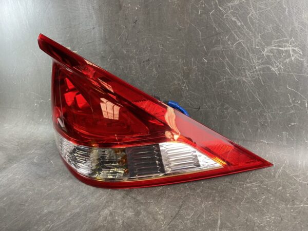 HONDA INSIGHT ZE2 Genuine Taillight / KOITO 220-22875 / Right Side x1 - Image 2