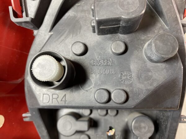 RENAULT CLIO III C85 LUTECIA RF4C Genuine Taillight 8200459960 Right Side x1 - Image 7