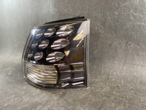 MITSUBISHI OUTLANDER CW4W CW5W CW6W Genuine Taillight / KOITO 220-87813 / Right Side x1 - Image 3