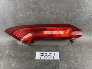 HONDA CR-V CRV RM RM1 RM2 RM3 RM4 Genuine Taillight / STANLEY P9849 / Right Side x1