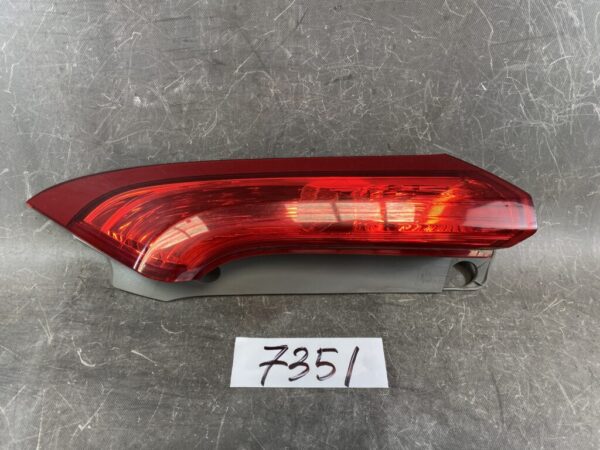 HONDA CR-V CRV RM RM1 RM2 RM3 RM4 Genuine Taillight / STANLEY P9849 / Right Side x1 » JDM-PARTS NZ