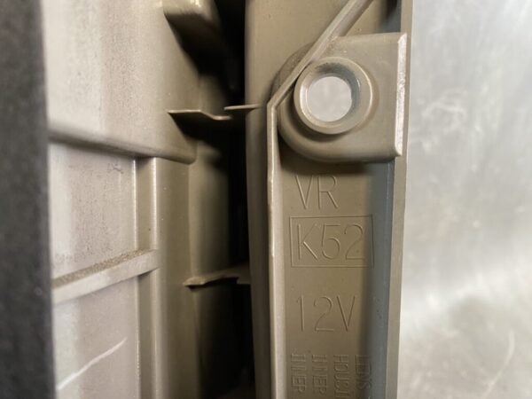 TOYOTA NOAH VOXY ZRR70 ZRR75 Taillight 28-199 Right Side x1 - Image 3