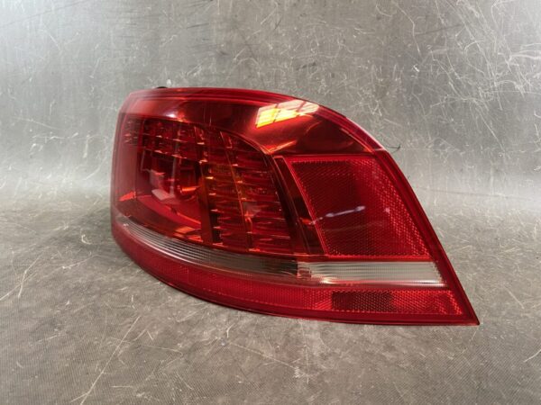VW VOLKSWAGEN PASSAT VARIANT B7 Genuine Taillight 3AF 945 208 Right Side x1 - Image 2