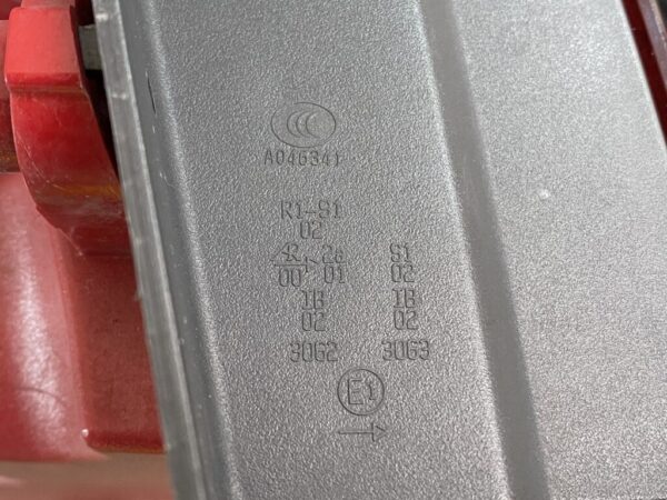 VW VOLKSWAGEN PASSAT VARIANT B7 Genuine Taillight 3AF 945 208 Right Side x1 - Image 4