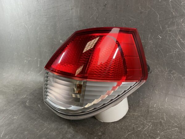 MITSUBISHI DELICA D2 MB15S Taillight 35603-54MO Right Side x1 - Image 2