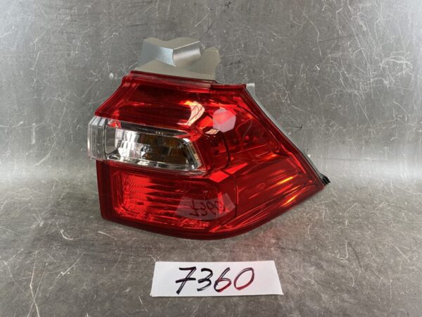 HONDA STEPWAGON RG RG1 RG2 RG3 RG4 Genuine Taillight / STANLEY P8026 R / Right Side x1 » JDM-PARTS NZ