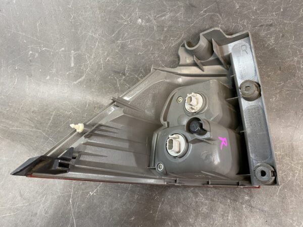 HONDA STEPWAGON RG RG1 RG2 RG3 RG4 Genuine Taillight / STANLEY P8026 R / Right Side x1 - Image 6