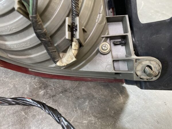 SUBARU LEGACY BP BP5 BP9 BPE Genuine Taillight / KOITO 220-20952 / Right Side x1 - Image 5