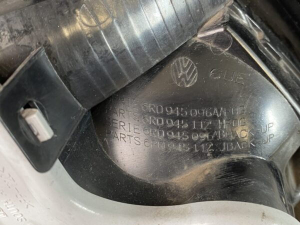 VOLKSWAGEN POLO 6R Genuine Taillight 6R0 945 096 / Right Side x1 - Image 8