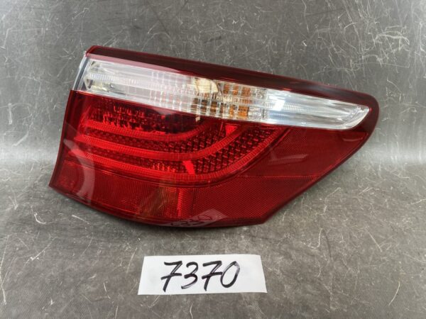 LEXUS LS XF40 LS LS450 LS600h USF40 USF45 USF41 USF46 Genuine Taillight / KOITO 50-89 R / Right Side x1 » JDM-PARTS NZ