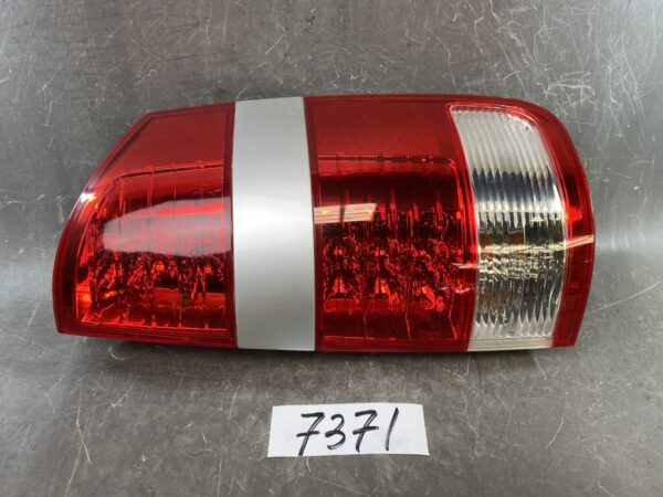 TOYOTA NOAH AZR60 Genuine Taillight / ICHIKOH 28-184 / Right Side x1 » JDM-PARTS NZ