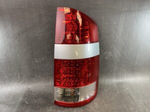 TOYOTA NOAH VOXY AZR60 AZR65 Genuine Taillight / ICHIKOH 28-184