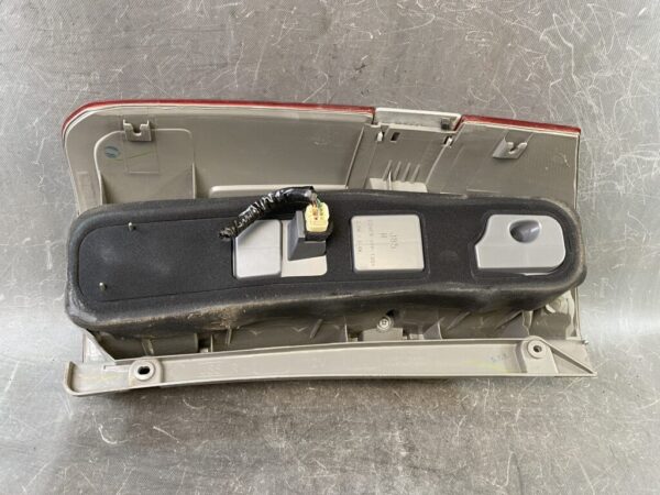 TOYOTA NOAH VOXY AZR60 AZR65 Genuine Taillight / ICHIKOH 28-184 / Right Side x1 - Image 7