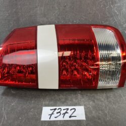 TOYOTA NOAH AZR60 Genuine Taillight / ICHIKOH 28-184 / Right Side x1
