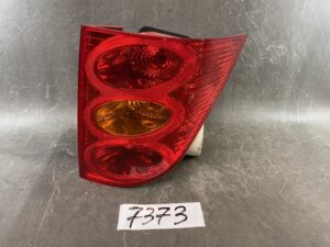 PEUGEOT 1007 Genuine Taillight 9646776780 / Right Side x1