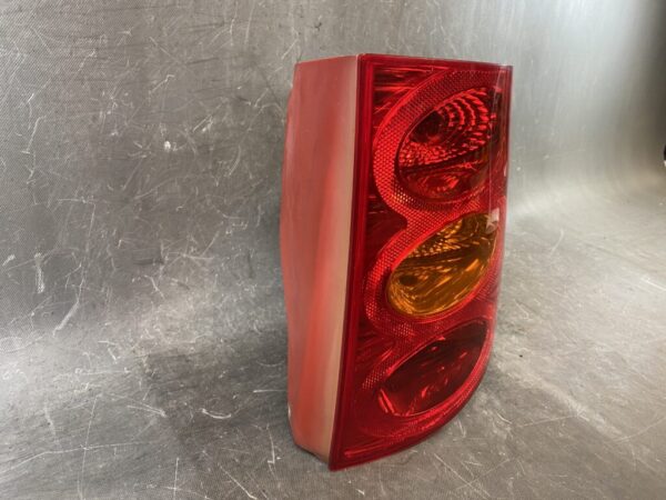 PEUGEOT 1007 Genuine Taillight 9646776780 Right Side x1 - Image 3
