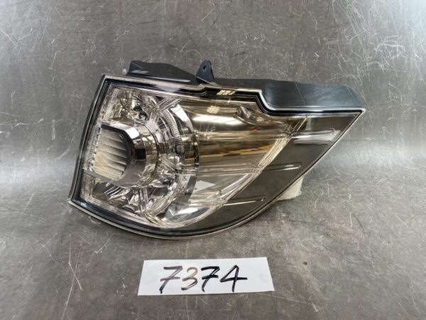 MAZDA MPV LY3P Genuine Taillight / STANLEY P5134 R / Right Side x1 » JDM-PARTS NZ