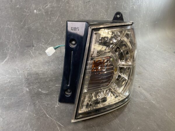 MAZDA MPV LY3P Genuine Taillight / STANLEY P5134 R / Right Side x1 - Image 3