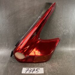 NISSAN JUKE F15 YF15 NF15 Genuine Taillight / ICHIKOH T003 / Right Side x1